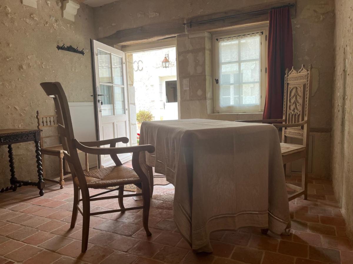 La Chambre Des Dames Valleres Luaran gambar